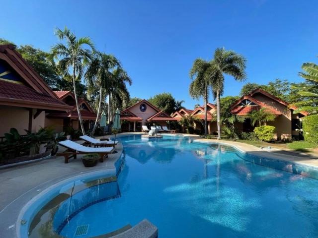 The Pace Phuket Boutique Resort Rawai Zewnętrze zdjęcie